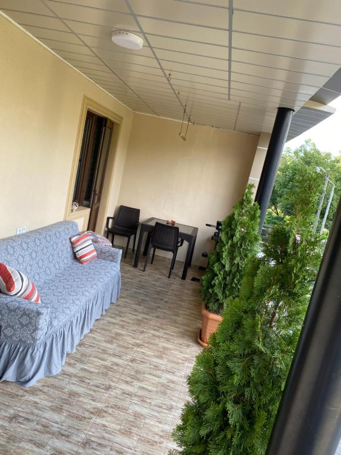 Апартаменты Warm Flat Гонио Экстерьер фото